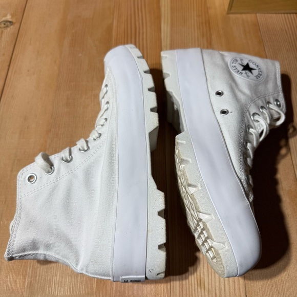 Converse Chuck Taylor All Star White High-Top Sneakers, Sz 9 - Picture 8 of 8